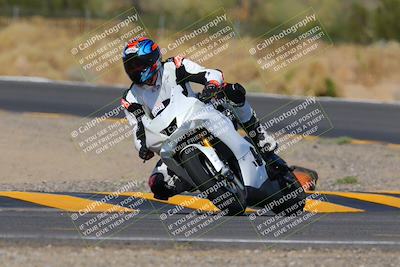 media/Oct-03-2022-Moto Forza (Mon) [[5f077a3730]]/Intermediate Group/Session 3 (Turn 3)/